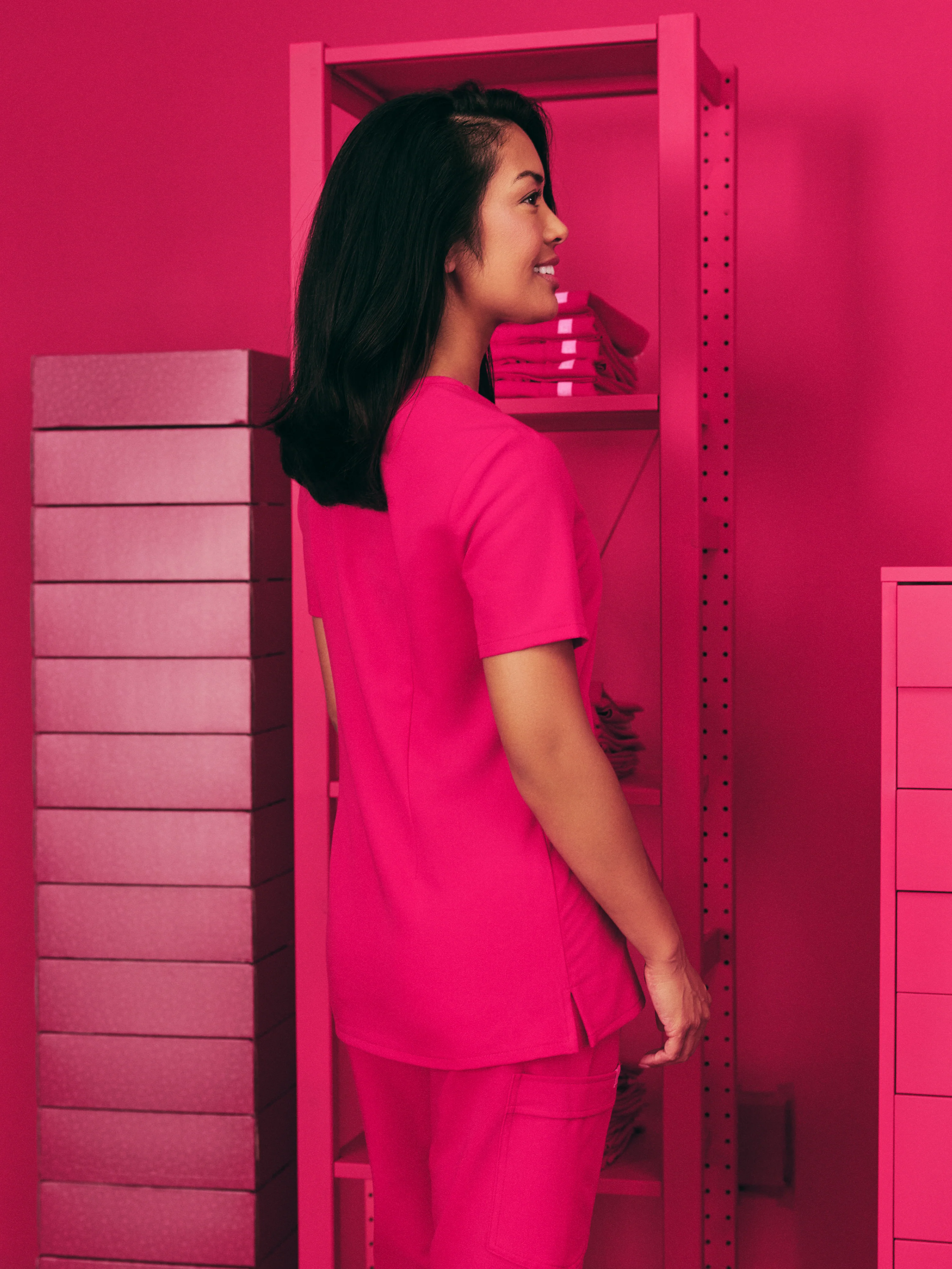 GABRIELLE RE-GARDE™ - VIBRANT FUCHSIA - One Pocket Scrub Top - SILVADUR™ - Image 3