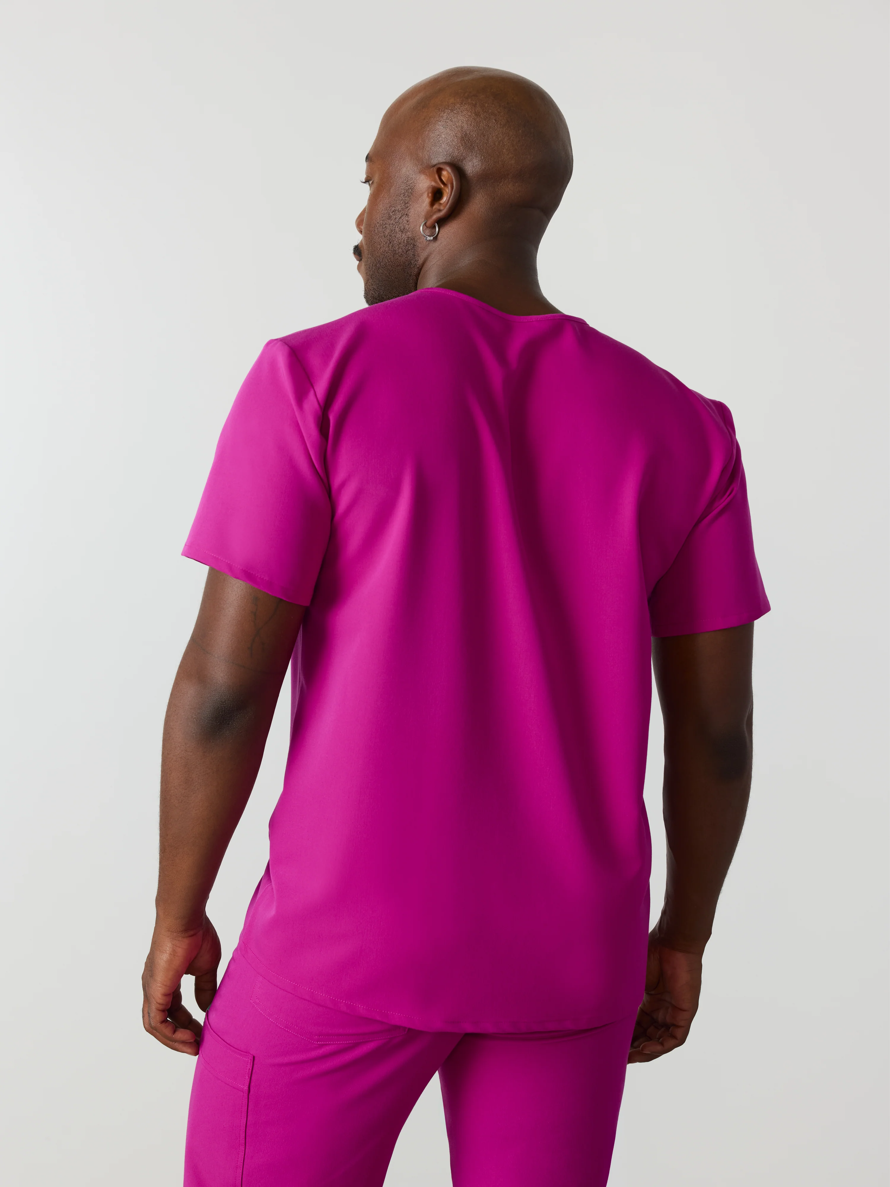 LOGAN RE-GARDE™ - MAGENTA - One Pocket Men's Scrub Top - SILVADUR™ - Image 3