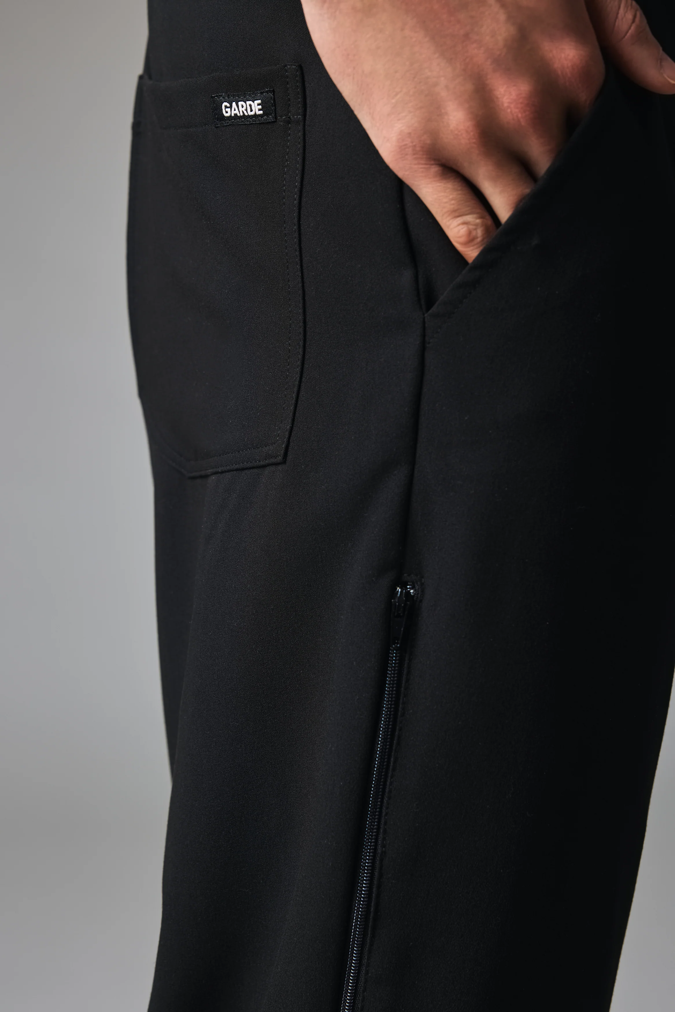 NATHAN GARDE™ - BLACK - Six Pockets Men's Jogger Pants - SILVADUR™ - Image 3