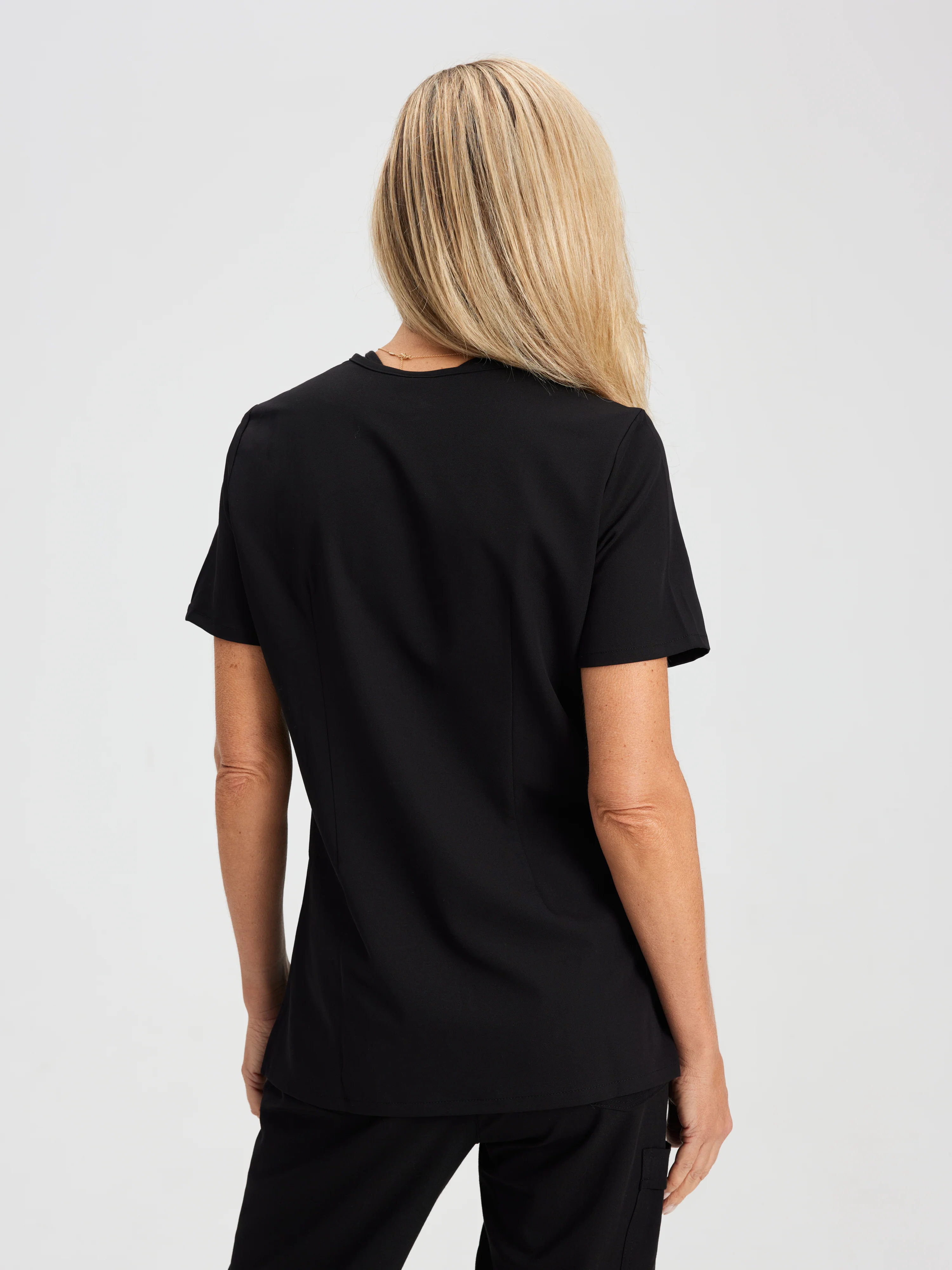 Wealthsimple x CAEP - Gabrielle - Black - One Pocket Scrub Top - SILVADUR™ - Image 3
