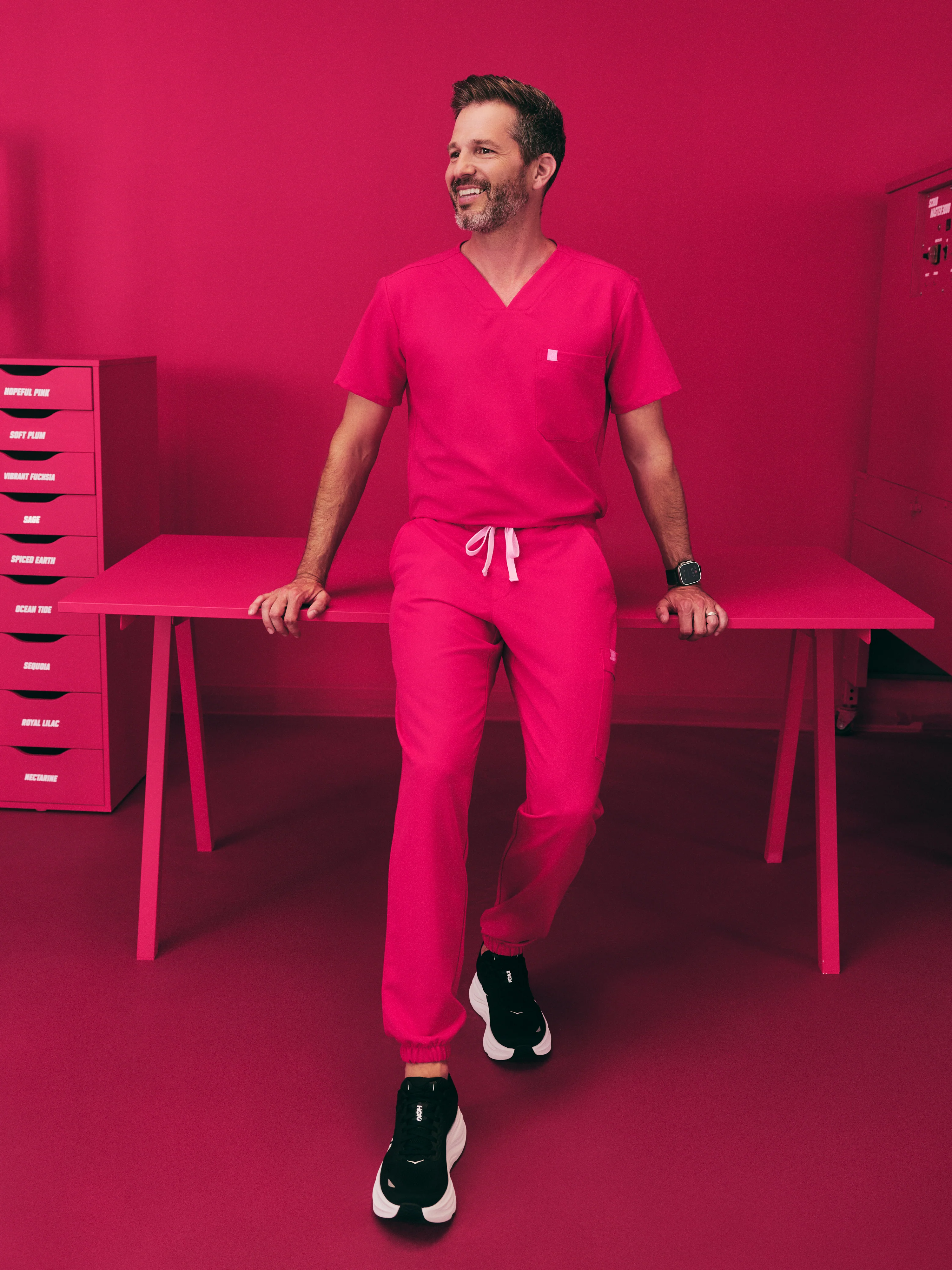 WILLIAM RE-GARDE™ - VIBRANT FUCHSIA - Men's Jogger Pants - SILVADUR™